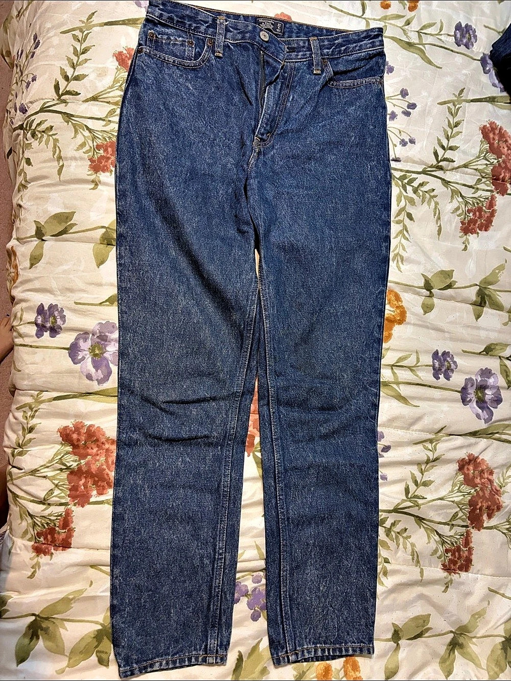 Abercrombie & Fitch Annie High Rise Girlfriend Jeans Waist 27